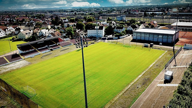 📢热议欧冠16强抽签：巴萨一路坦途，利物浦要这第一有何用？.